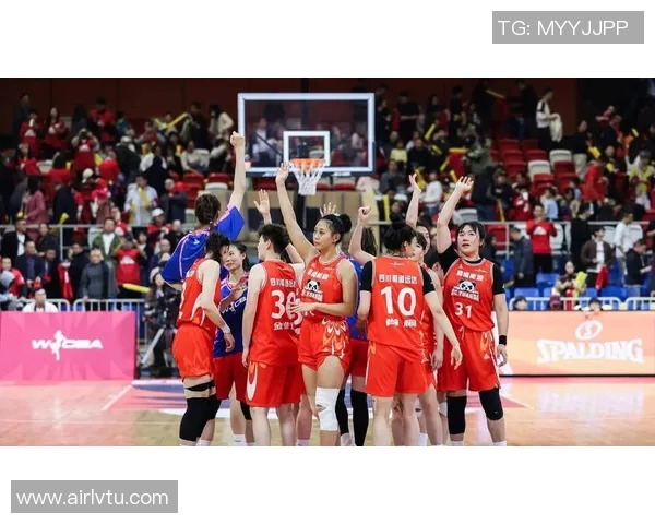 成都篮球队个人能力提升之路与团队协作的完美结合 成都篮球队个人能力提升之路与团队协作的完美结合