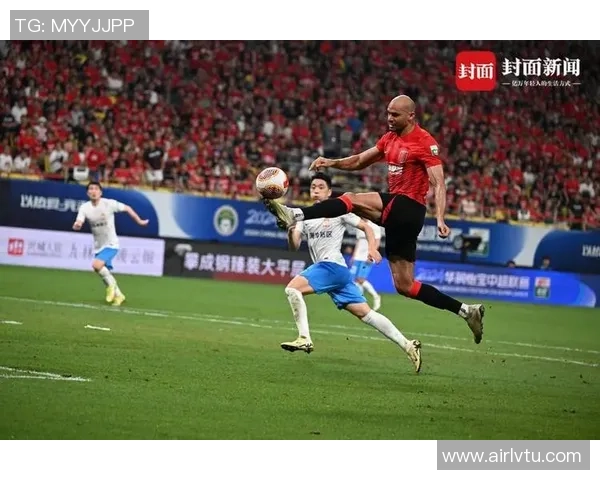 成都篮球队节奏变革引发热议球迷期待新战术带来的精彩表现 成都篮球队节奏变革引发热议球迷期待新战术带来的精彩表现