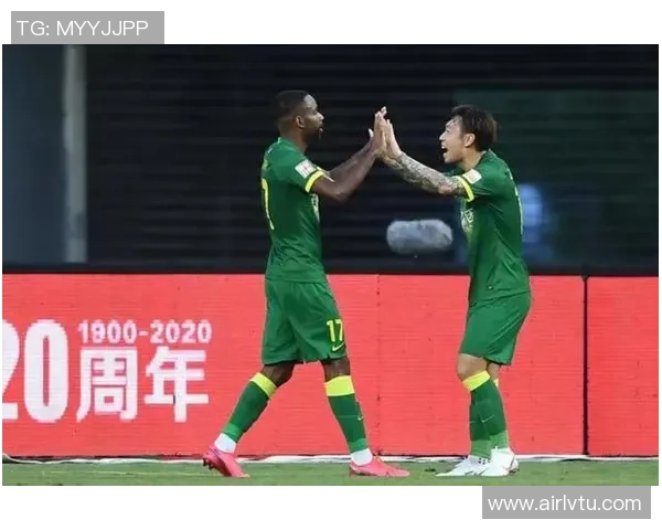 武汉羽毛球队与西安羽毛球队赛后战术分析与复盘探讨