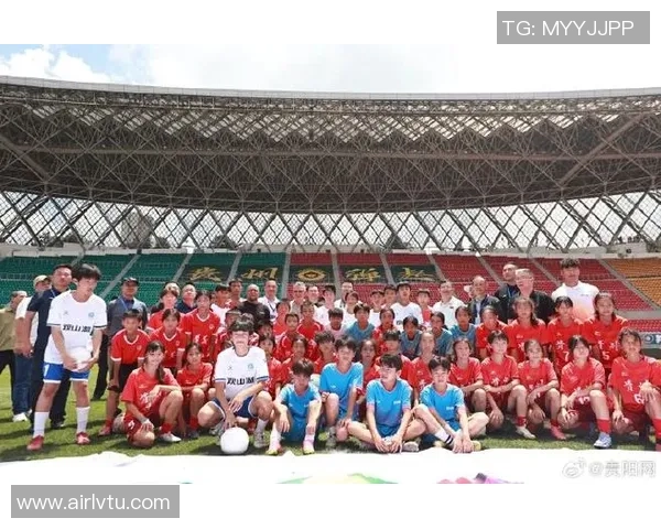 贵阳足球明星队员名单及其个人成就详细解析 贵阳足球明星队员名单及其个人成就详细解析