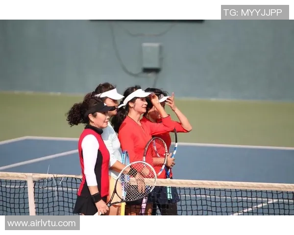 南京网球队灵活性变革引发热议助力网球运动新发展